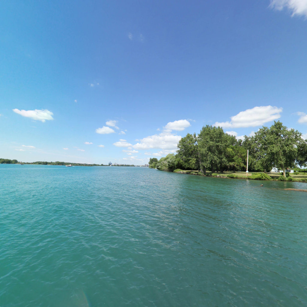 Detroit Heritage River Water Trail_Detroit River  scene image looking forward