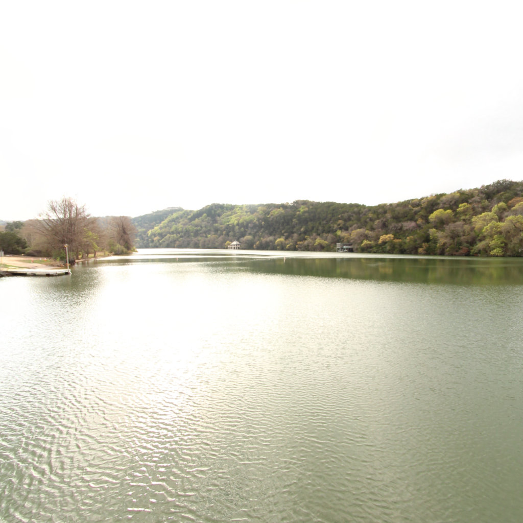 Lake Austin scene image looking forward